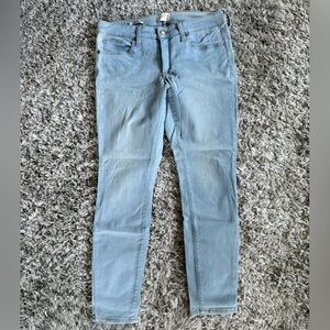 Universal Thread Light Blue Women’s Skinny Jeans
